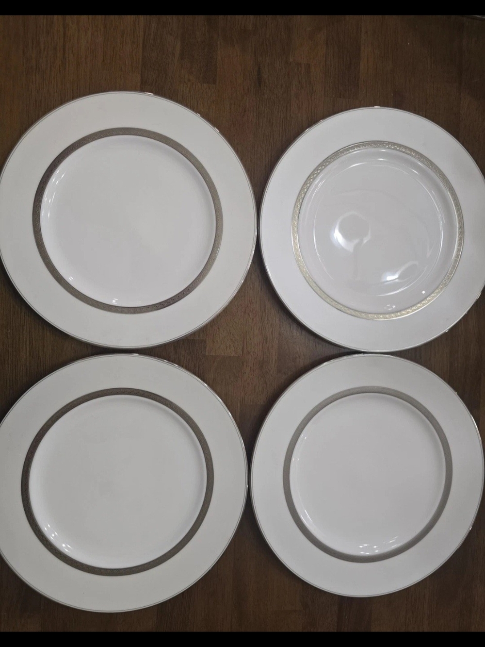Discontinued Set Of 4 Waterford Araghlin Platinum China Dinner Plates Bone China